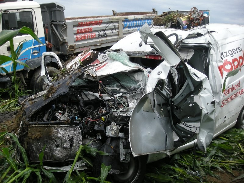 Verkehrsunfall 040.jpg